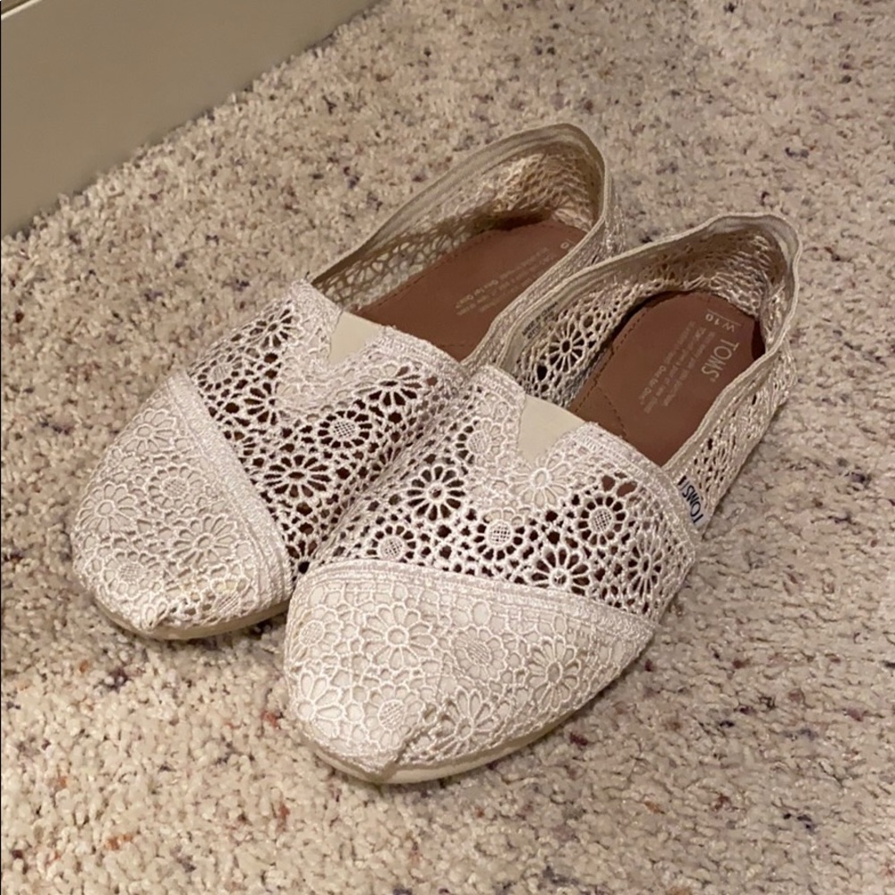 TOMS